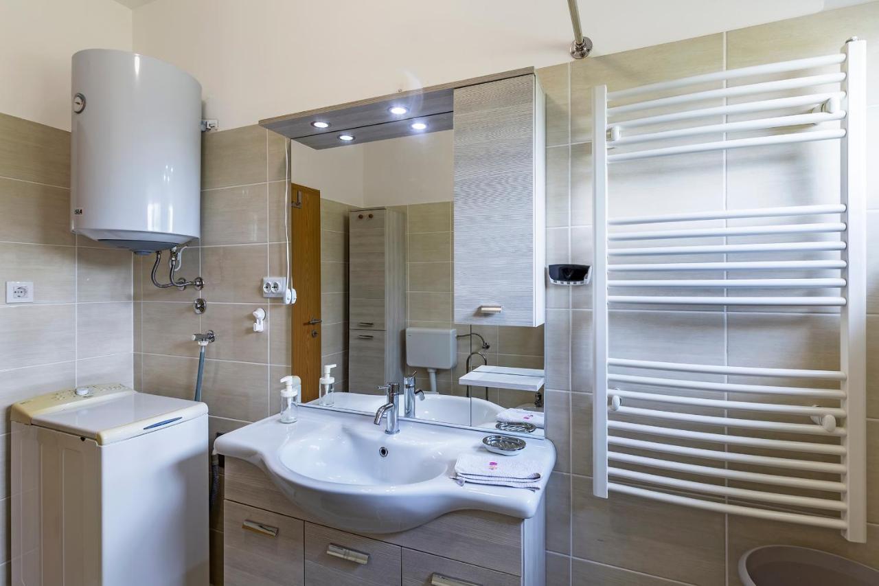 Amadeo Apartment Fazana Luaran gambar
